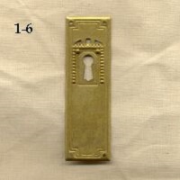 Antike Möbelgriffe, Möbelknöpfe, Möbelschlösser und Möbelbänder